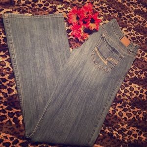 Favorite Boyfriend AE super stretch Jeans 👖